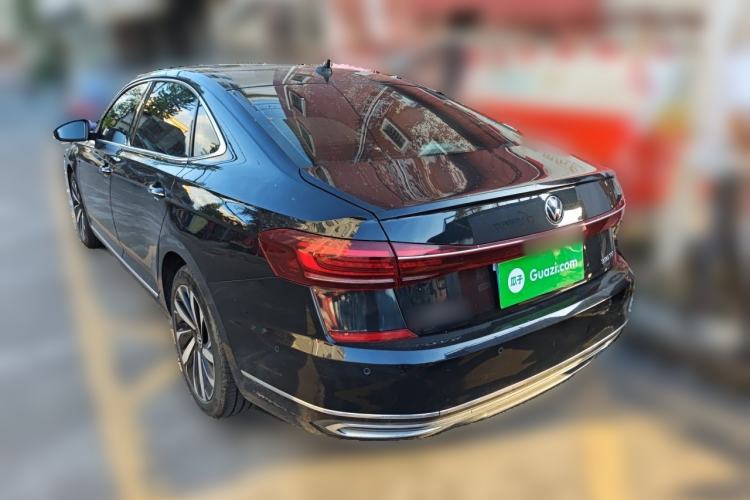 Used Volkswagen Passat 2022 330TSI Luxury Edition Rear Left 45 Deg