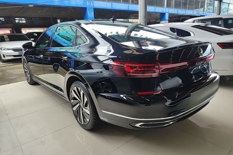 Used Volkswagen Passat 2022 330TSI Starry Elite Edition Rear Left 45 Deg