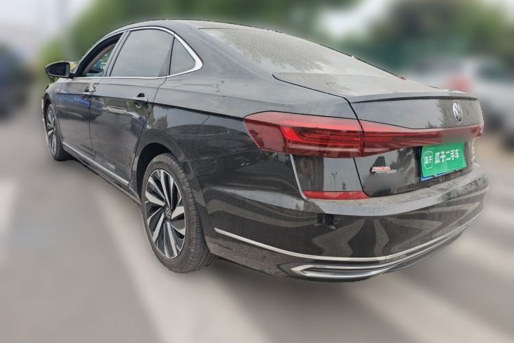 Used Volkswagen Passat 2022 330TSI Starry Elite Edition Rear Left 45 Deg