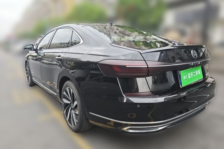 Used Volkswagen Passat 2022 330TSI Starry Elite Edition Rear Left 45 Deg