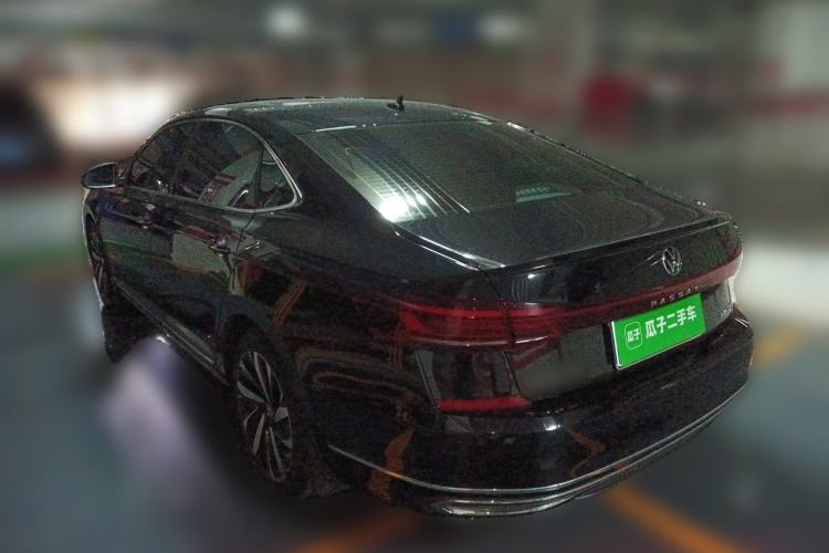 Used Volkswagen Passat 2022 330TSI Starry Luxury Edition Rear Left 45 Deg