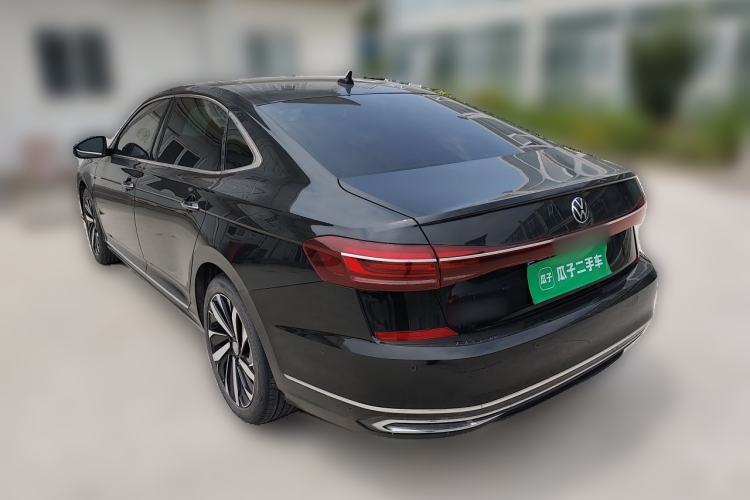 Used Volkswagen Passat 2022 330TSI Luxury Edition Rear Left 45 Deg