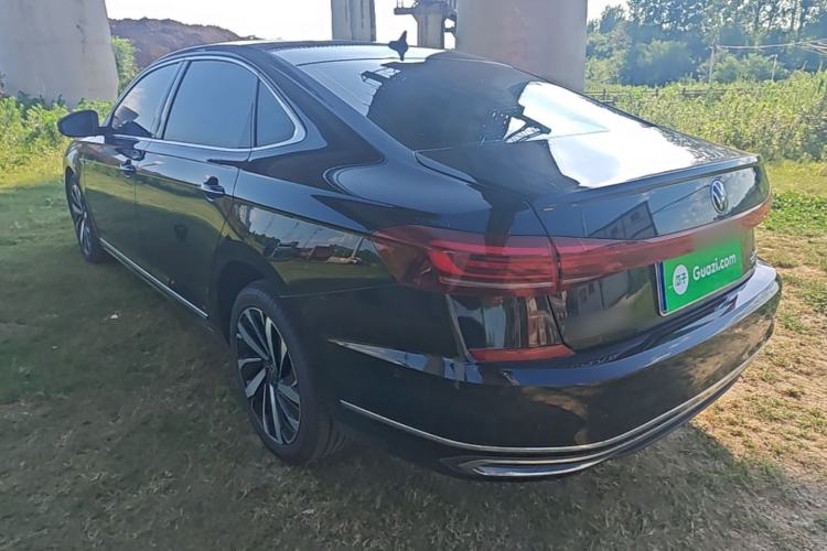Used Volkswagen Passat 2022 330TSI Starry Luxury Edition Rear Left 45 Deg
