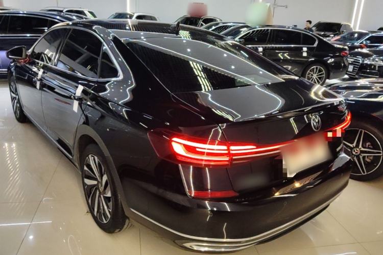 Used Volkswagen Passat 2022 330TSI Starry Elite Edition Custom Version Rear Left 45 Deg