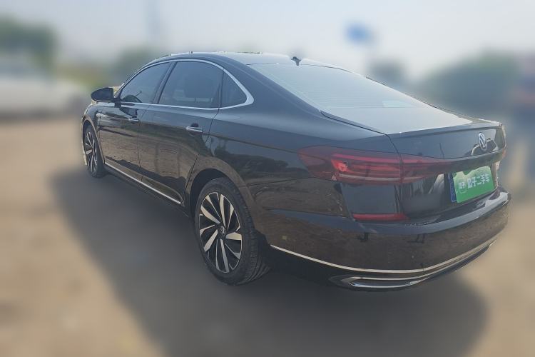 Used Volkswagen Passat 2022 330TSI Luxury Edition Rear Left 45 Deg