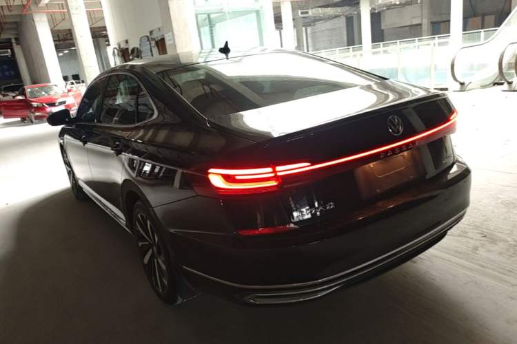Used Volkswagen Passat 2022 330TSI Elite Edition Rear Left 45 Deg