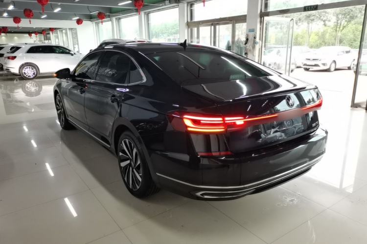 Used Volkswagen Passat 2022 330TSI Elite Edition Custom Version Rear Left 45 Deg