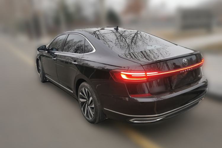 Used Volkswagen Passat 2022 330TSI Starry Luxury Edition Rear Left 45 Deg