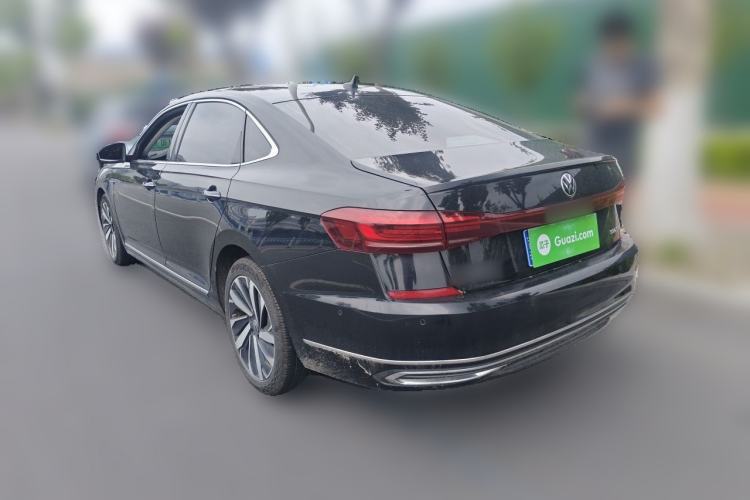 Used Volkswagen Passat 2022 330TSI Luxury Edition Rear Left 45 Deg