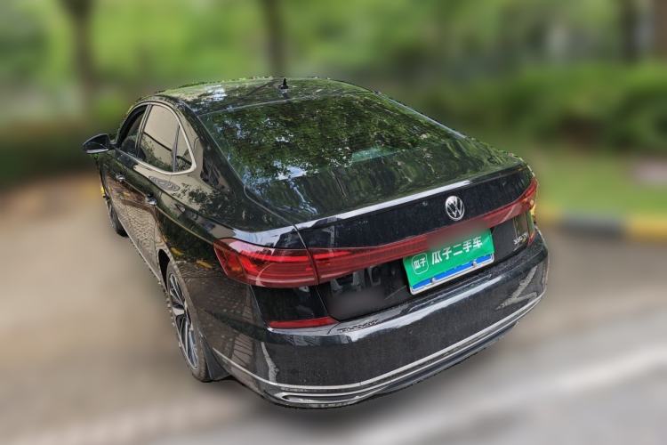 Used Volkswagen Passat 2022 330TSI Luxury Edition Rear Left 45 Deg