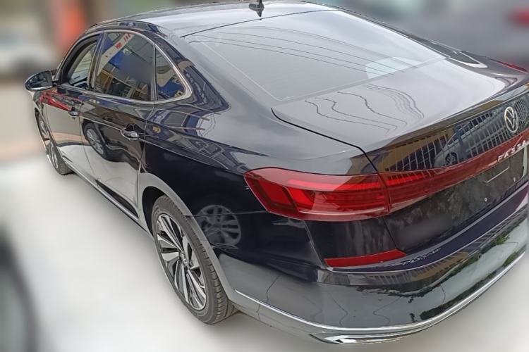 Used Volkswagen Passat 2022 330TSI Starry Elite Edition Rear Left 45 Deg