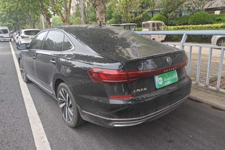 Used Volkswagen Passat 2022 330TSI Luxury Edition Rear Left 45 Deg