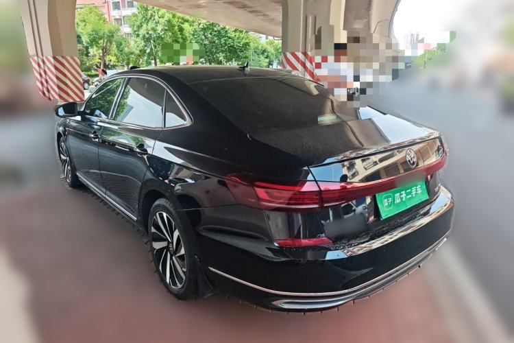 Used Volkswagen Passat 2022 330TSI Luxury Edition Rear Left 45 Deg