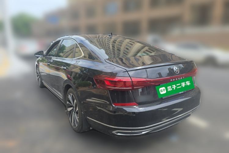 Used Volkswagen Passat 2022 330TSI Luxury Edition Rear Left 45 Deg