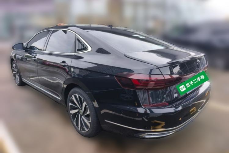 Used Volkswagen Passat 2022 330TSI Starry Luxury Edition Rear Left 45 Deg