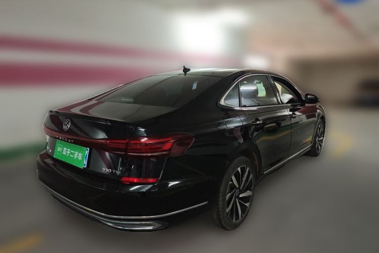 Used Volkswagen Passat 2022 330TSI Starry Luxury Edition Rear Right 45 Deg