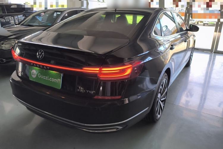 Used Volkswagen Passat 2022 330TSI Starry Elite Edition Rear Right 45 Deg