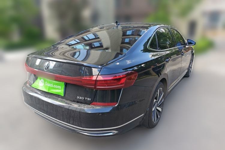 Used Volkswagen Passat 2022 330TSI Starry Elite Edition Rear Right 45 Deg