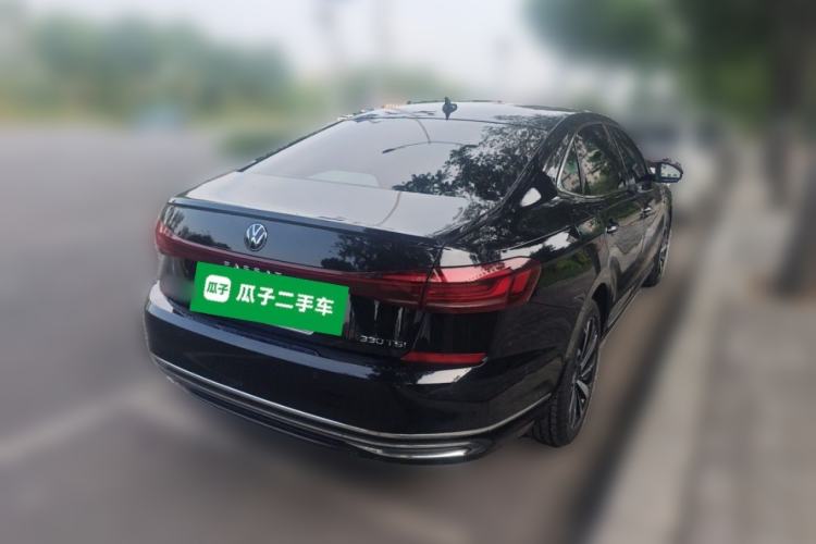 Used Volkswagen Passat 2022 330TSI Starry Luxury Edition Rear Right 45 Deg