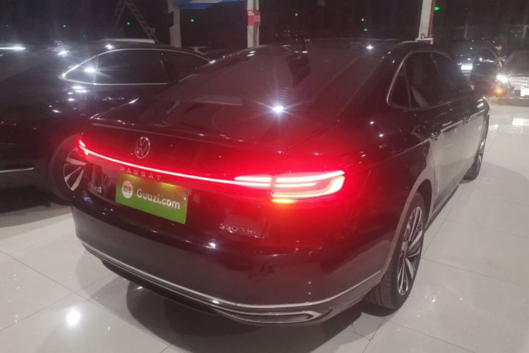 Used Volkswagen Passat 2022 330TSI Starry Luxury Edition – Exclusive Special Edition Rear Right 45 Deg