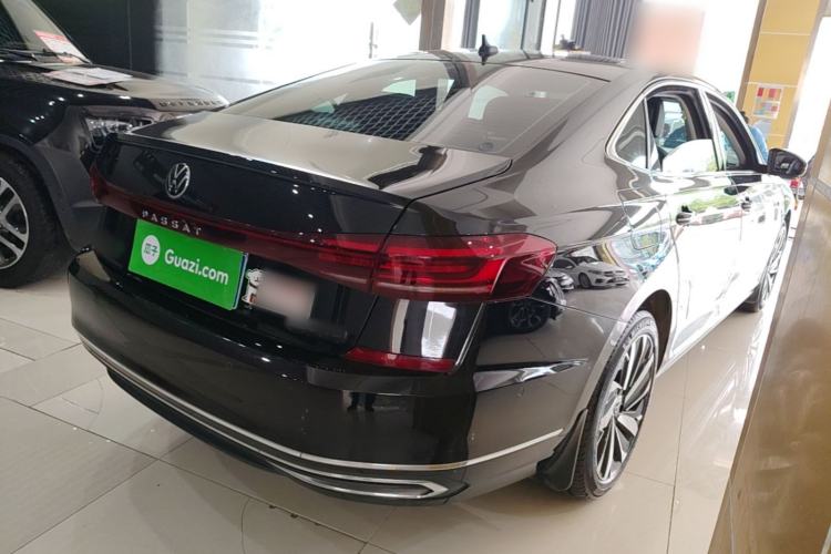 Used Volkswagen Passat 2022 330TSI Luxury Edition Rear Right 45 Deg