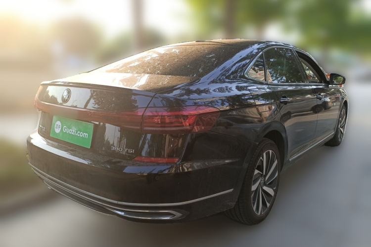Used Volkswagen Passat 2022 380TSI Flagship Edition Rear Right 45 Deg