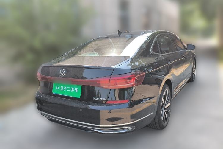 Used Volkswagen Passat 2022 330TSI Starry Luxury Edition Rear Right 45 Deg
