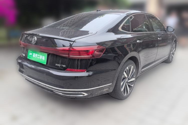 Used Volkswagen Passat 2022 330TSI Luxury Edition Rear Right 45 Deg
