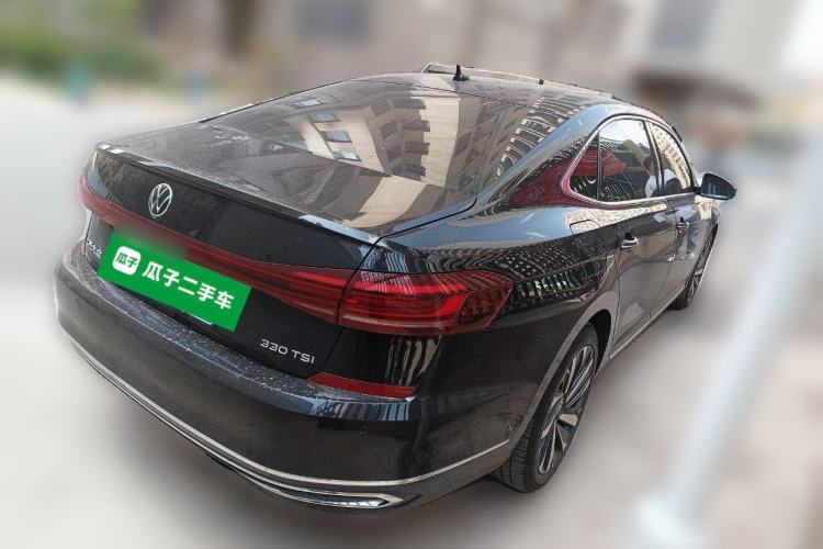 Used Volkswagen Passat 2022 330TSI Starry Luxury Edition Rear Right 45 Deg
