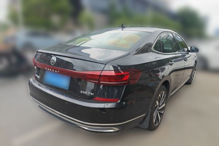 Used Volkswagen Passat 2022 330TSI Luxury Edition Rear Right 45 Deg
