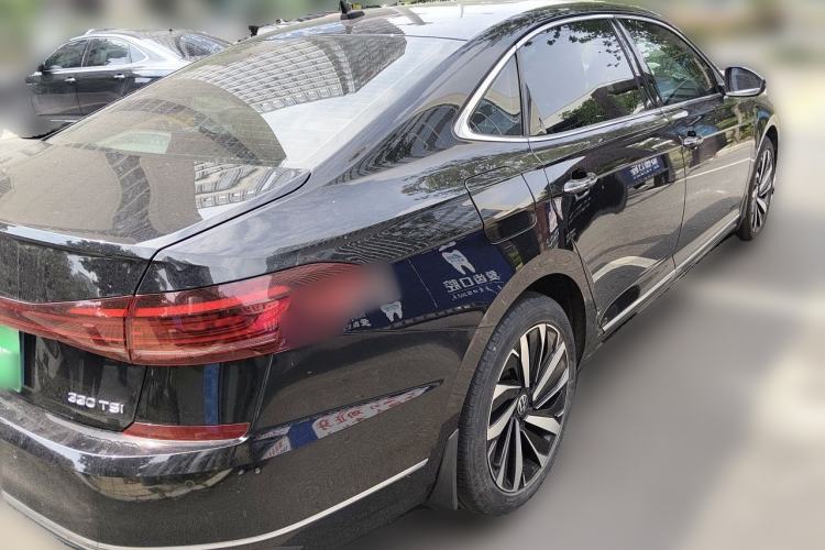 Used Volkswagen Passat 2022 330TSI Luxury Edition Rear Right 45 Deg