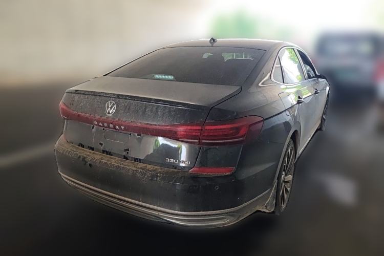 Used Volkswagen Passat 2022 330TSI Luxury Edition Rear Right 45 Deg