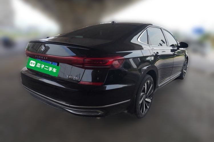 Used Volkswagen Passat 2022 330TSI Luxury Edition Rear Right 45 Deg