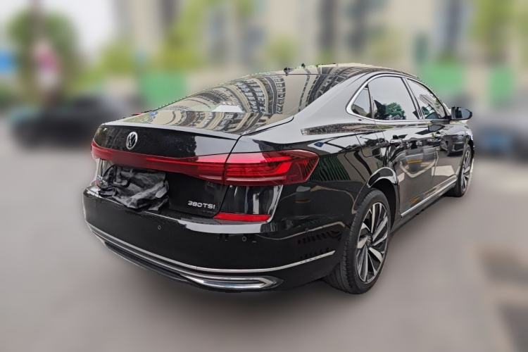 Used Volkswagen Passat 2022 330TSI Starry Luxury Edition Rear Right 45 Deg