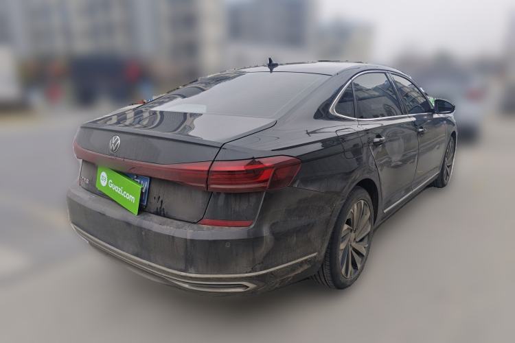 Used Volkswagen Passat 2022 330TSI Starry Elite Edition Rear Right 45 Deg