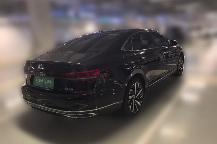 Used Volkswagen Passat 2022 330TSI Luxury Edition Rear Right 45 Deg