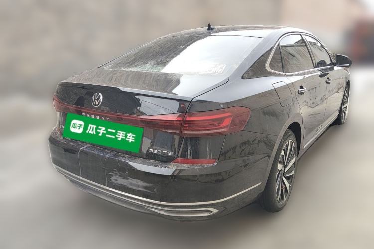 Used Volkswagen Passat 2022 330TSI Starry Luxury Edition Rear Right 45 Deg