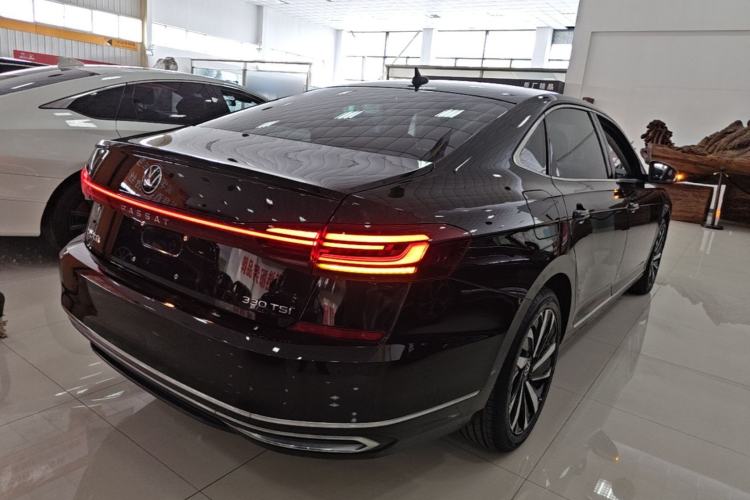 Used Volkswagen Passat 2022 330TSI Starry Elite Edition Rear Right 45 Deg