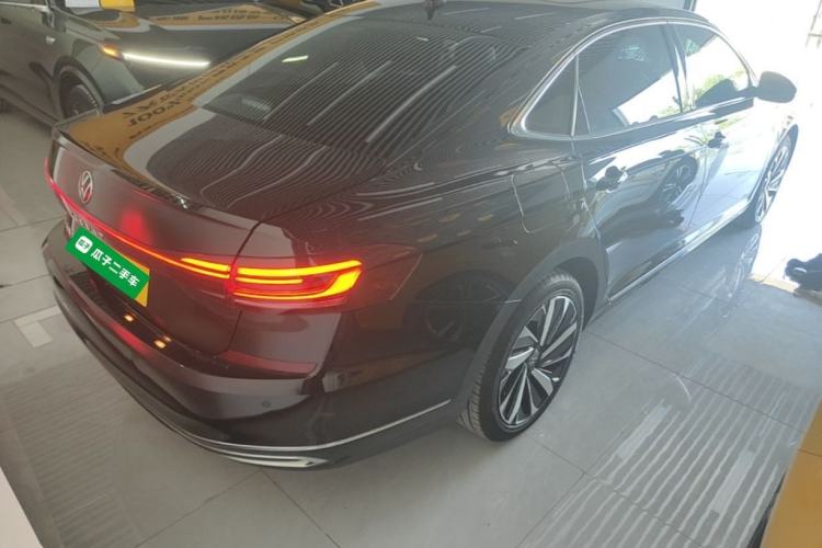 Used Volkswagen Passat 2022 330TSI Elite Edition Rear Right 45 Deg