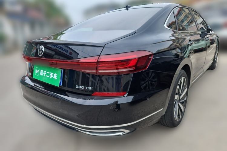 Used Volkswagen Passat 2022 330TSI Starry Luxury Edition Rear Right 45 Deg