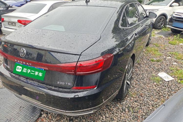 Used Volkswagen Passat 2022 330TSI Starry Elite Edition Rear Right 45 Deg