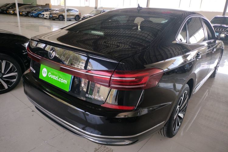 Used Volkswagen Passat 2022 330TSI Luxury Edition Rear Right 45 Deg