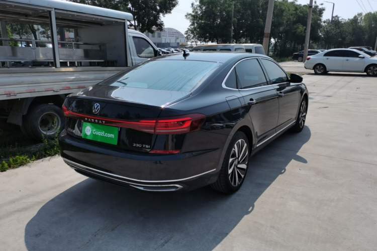 Used Volkswagen Passat 2022 330TSI Starry Elite Edition Rear Right 45 Deg
