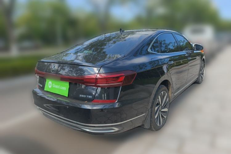 Used Volkswagen Passat 2022 330TSI Luxury Edition Rear Right 45 Deg