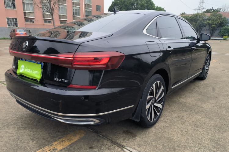 Used Volkswagen Passat 2022 330TSI Luxury Edition Rear Right 45 Deg