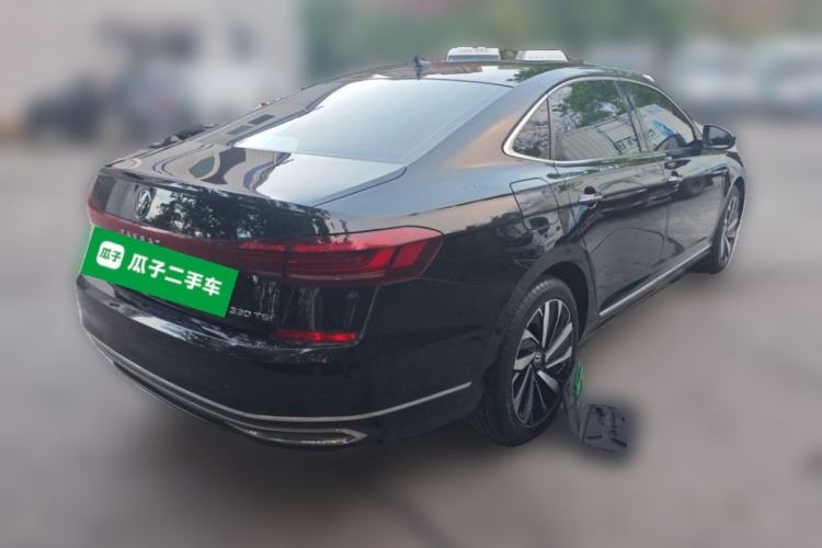 Used Volkswagen Passat 2022 330TSI Luxury Edition Rear Right 45 Deg