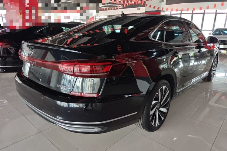 Used Volkswagen Passat 2022 330TSI Elite Edition Custom Version Rear Right 45 Deg