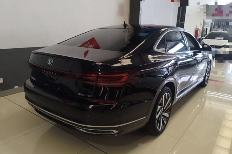 Used Volkswagen Passat 2022 330TSI Starry Elite Edition Rear Right 45 Deg