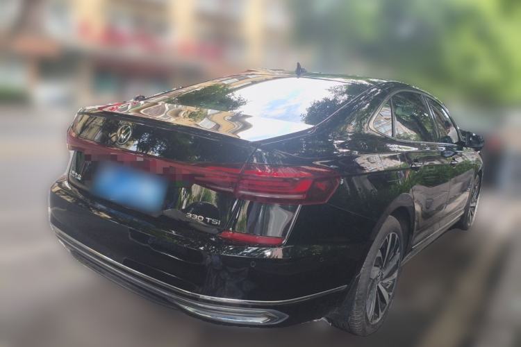 Used Volkswagen Passat 2022 330TSI Starry Luxury Edition Rear Right 45 Deg