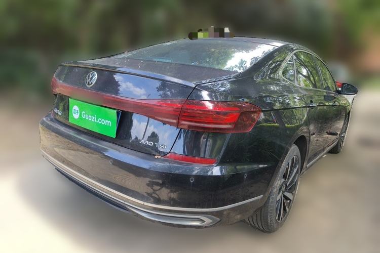 Used Volkswagen Passat 2022 330TSI Starry Luxury Edition Rear Right 45 Deg